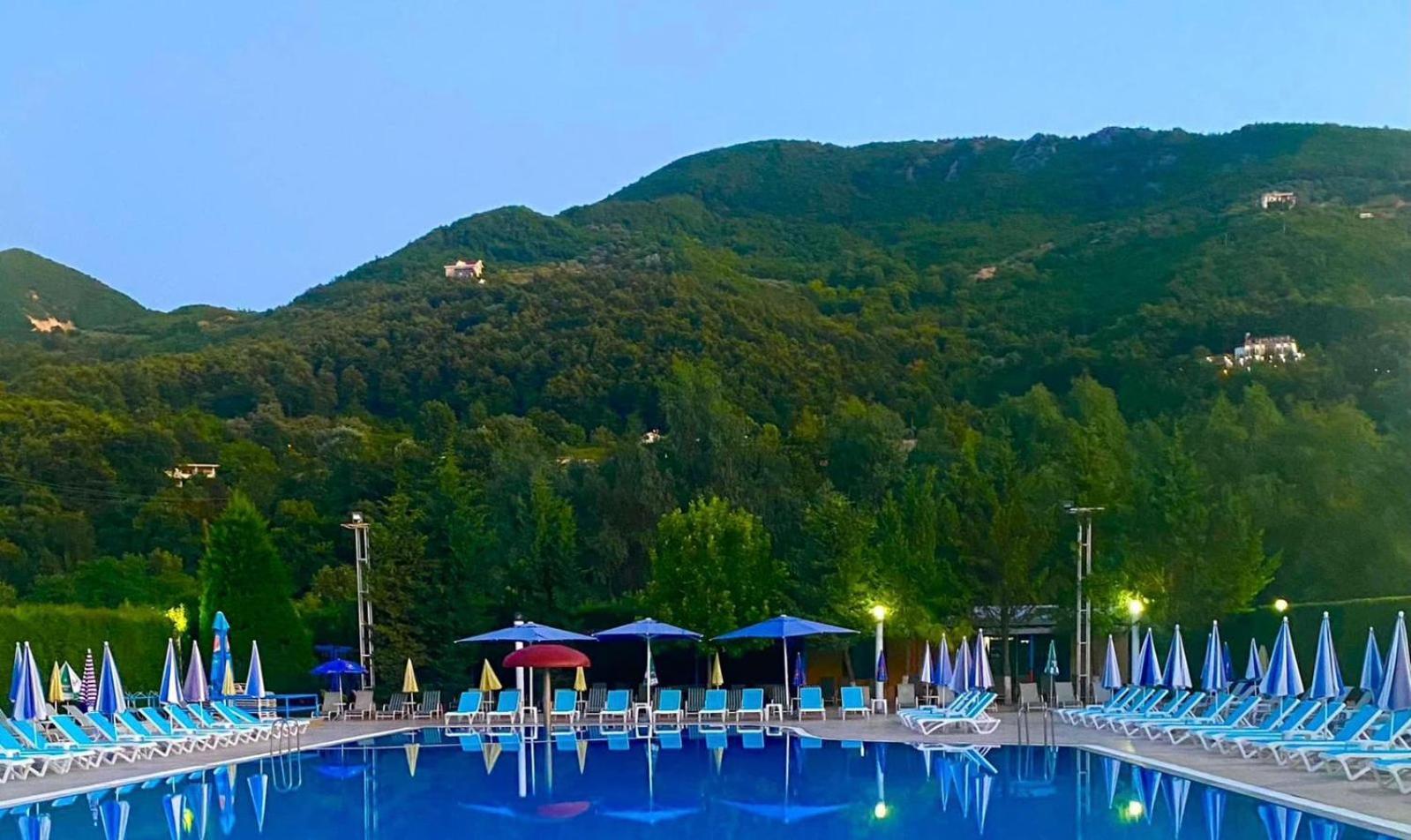 Mema Resort Mirash Екстериор снимка