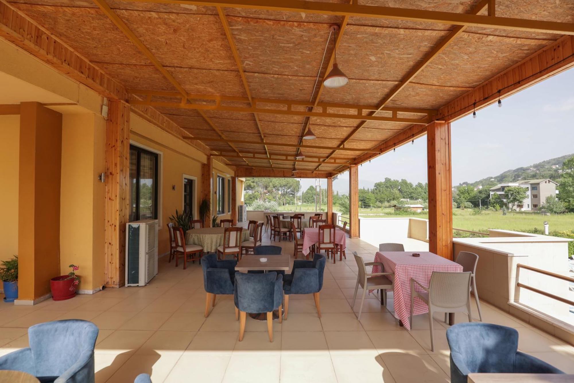 Mema Resort Mirash Екстериор снимка