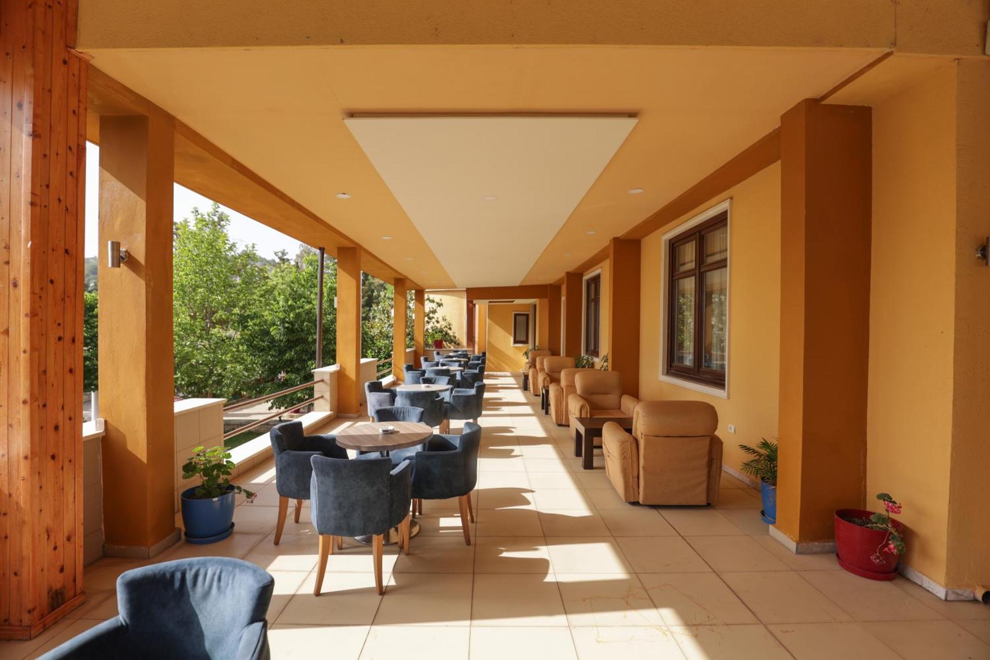 Mema Resort Mirash Екстериор снимка