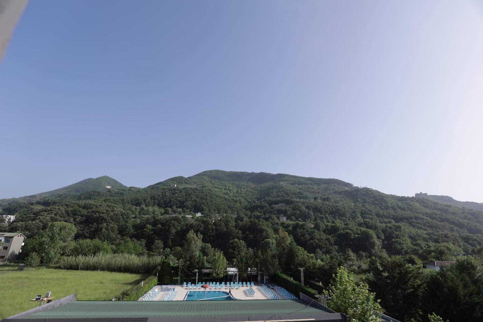 Mema Resort Mirash Екстериор снимка