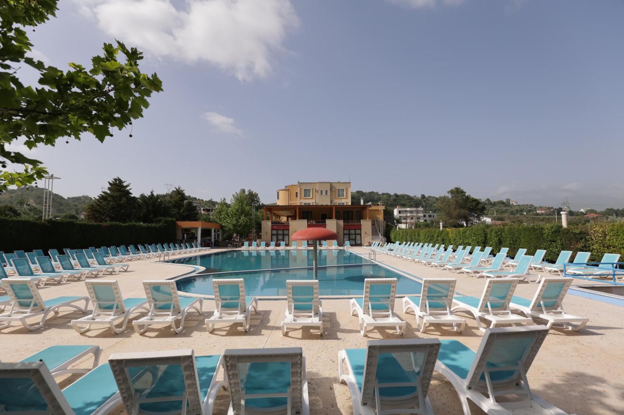 Mema Resort Mirash Екстериор снимка