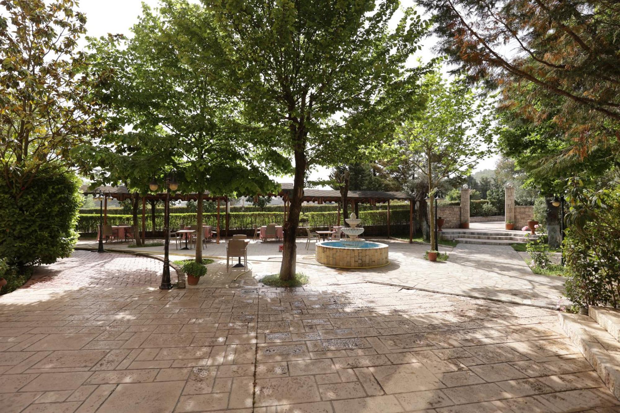 Mema Resort Mirash Екстериор снимка
